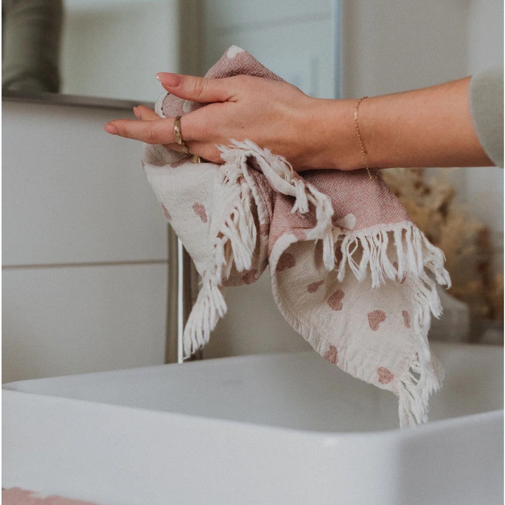 Pokoloko Have a Heart Hand Towel Fair Trade - 100% Turkish cotton - Picture 6 of 6